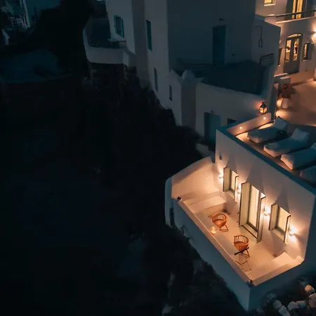 Eight Infinity -- Cliffside -- Vila *