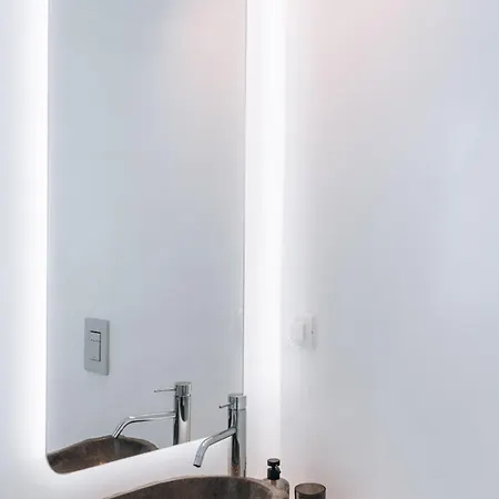 Eight Infinity -- Cliffside -- 别墅 Plaka (Milos)