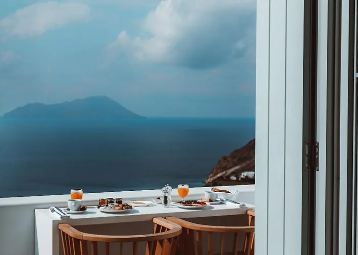 Eight Infinity -- Cliffside -- Villa *