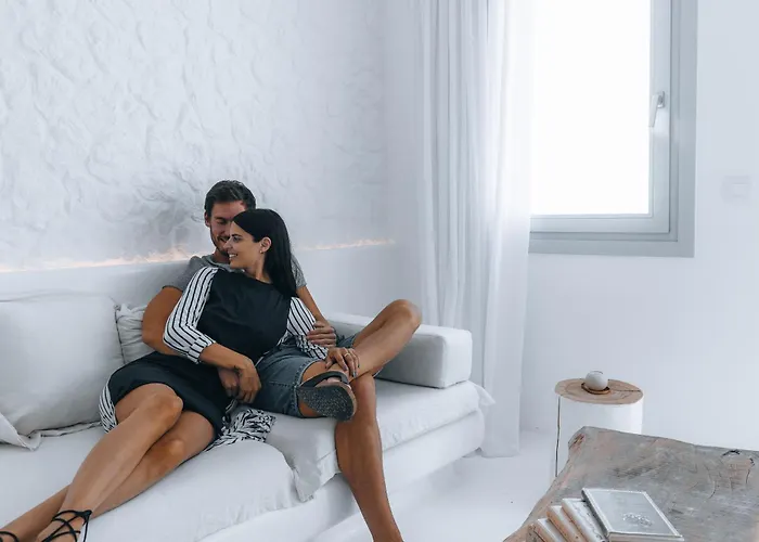 Eight Infinity -- Cliffside -- Villa Plaka (Milos)